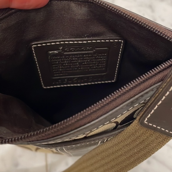 Coach crossbody - Picture 5 of 6